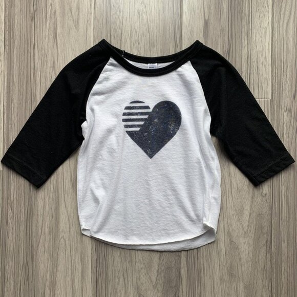 Small Shop Heart Raglan - Picture 2 of 9